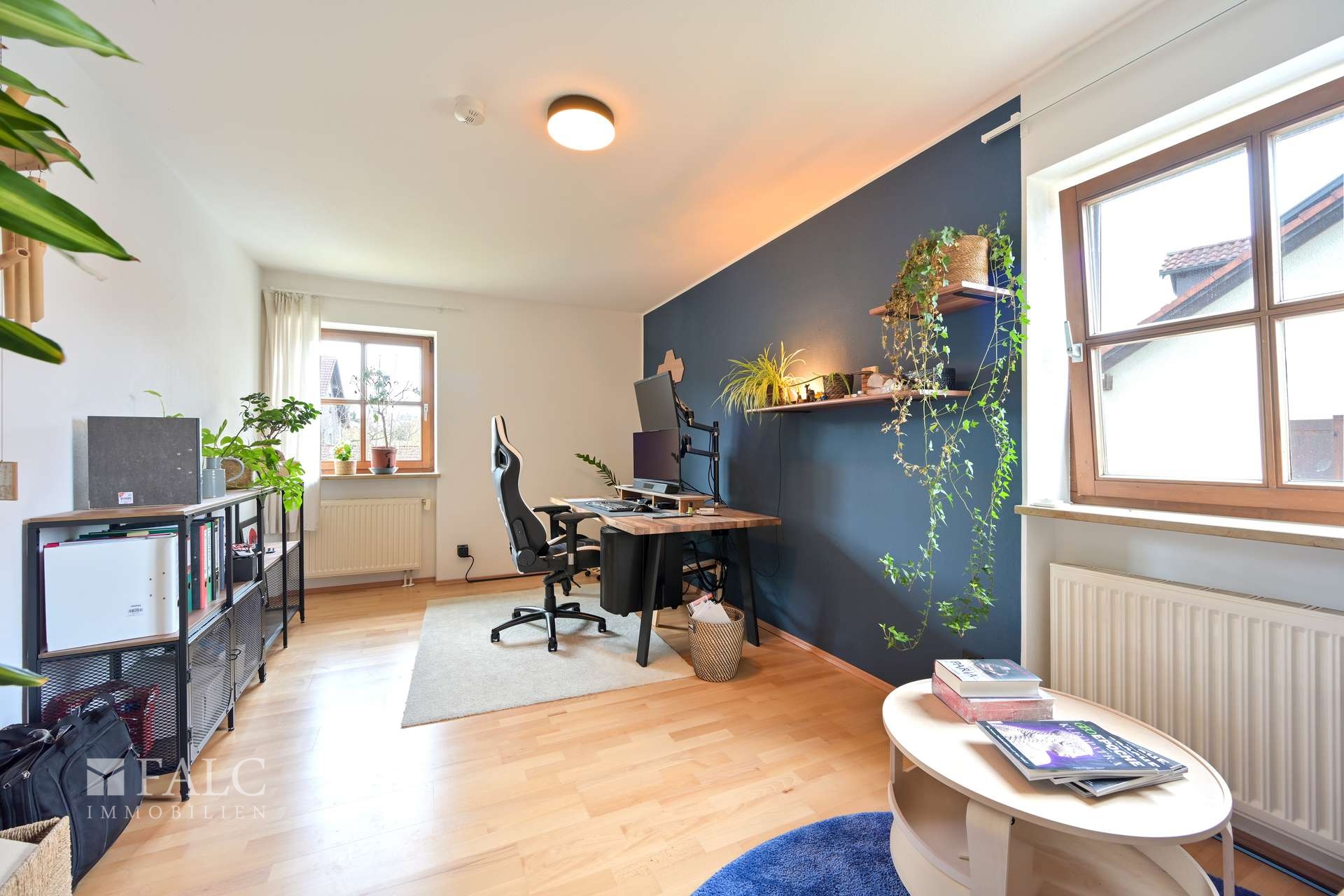 OG Büro Blau